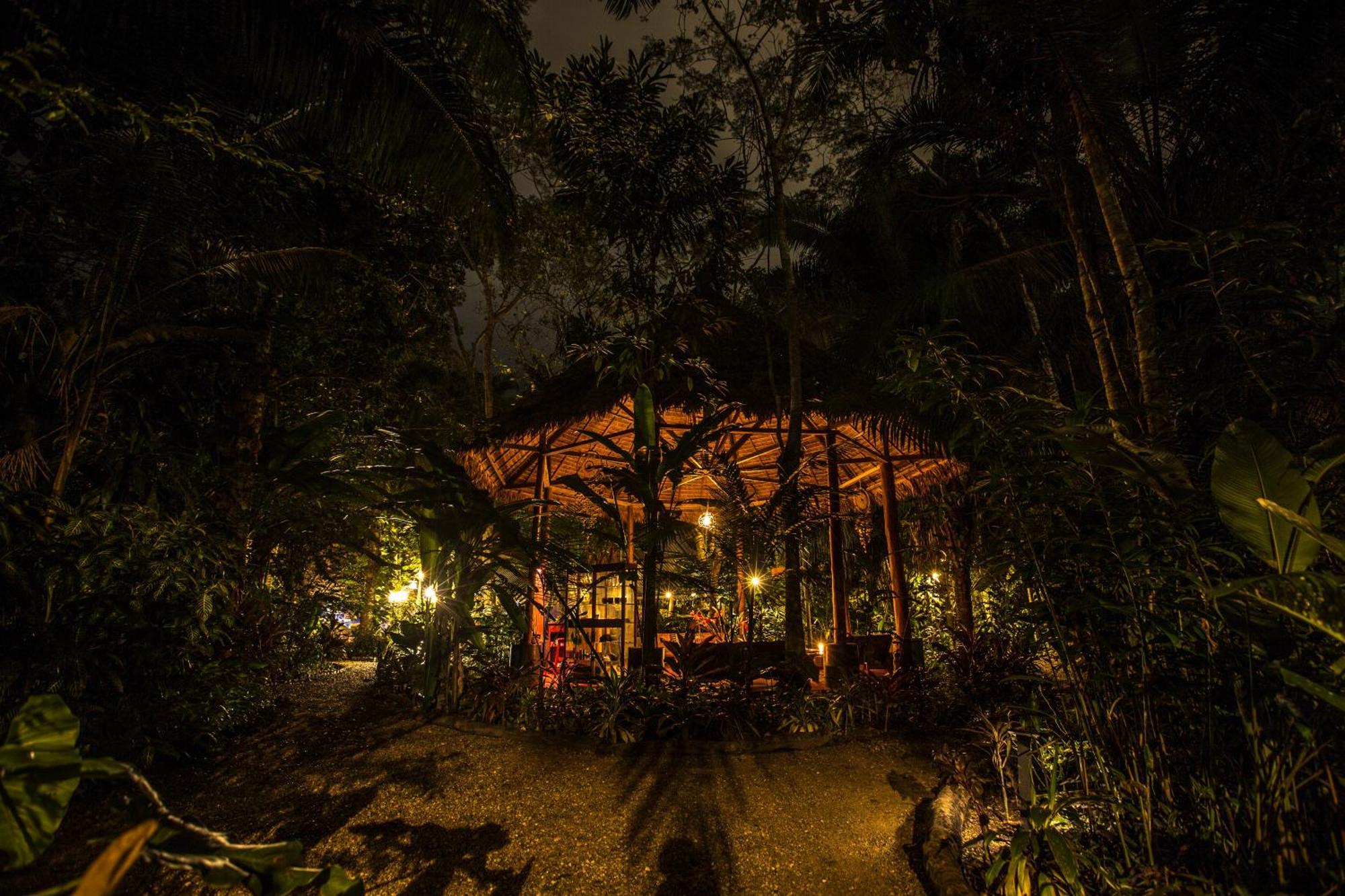 Kapievi Ecovillage Puerto Maldonado Ngoại thất bức ảnh